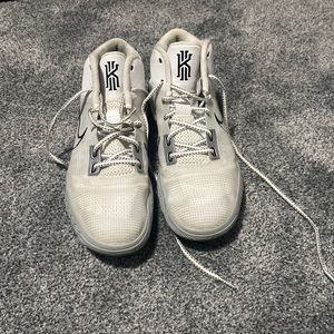Nike Kyrie Irving‘s